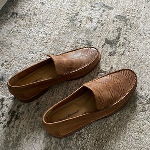 Tommy Bahama Mens shoes